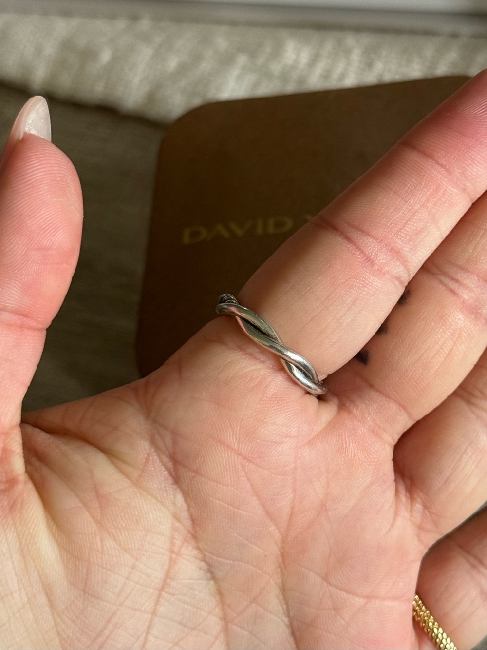 David Yurman Petite Infinity Ring - Picture 10 of 10